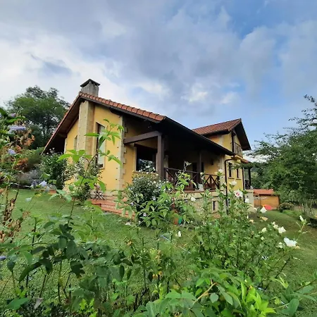 Casamaria Lacasadelamaria Bed & Breakfast 3*